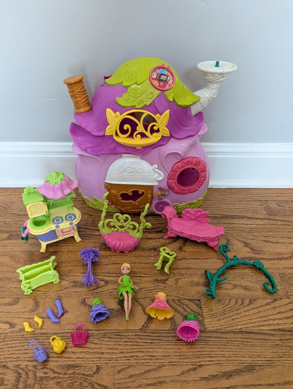 Rare HTF Disney Fairies Tinkerbell Cottage Playset With Figures And Accessories